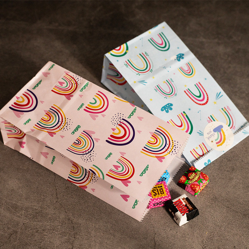 Small Paper Bags Rainbow Print - đánh giá và giá Wedding Supply.Box